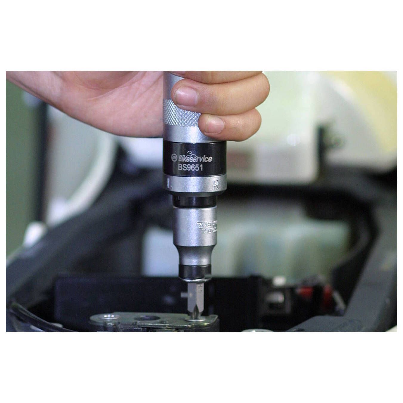 ロビンTR123C 3/8 in. Drive C-Series Ratcheting Head Ft-Lbs Micrometer