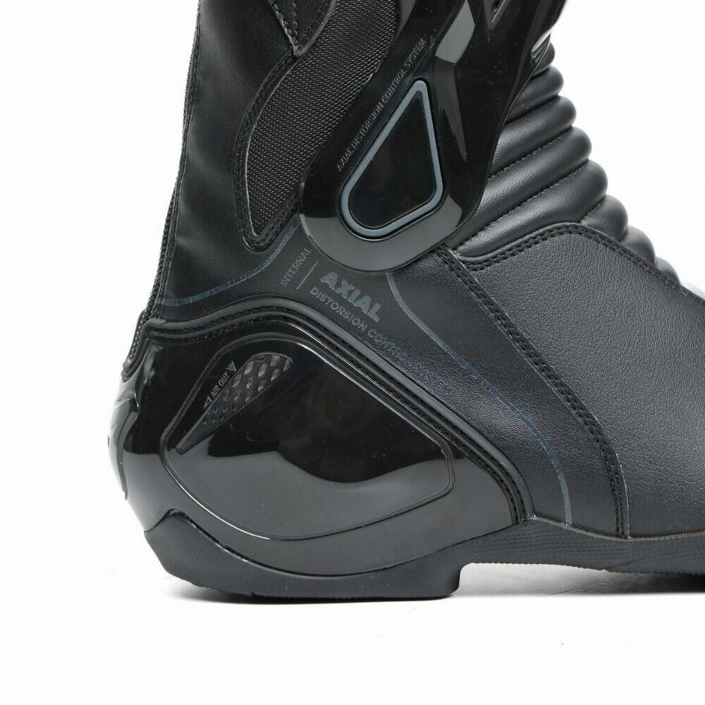 Dainese hotsell nexus boots