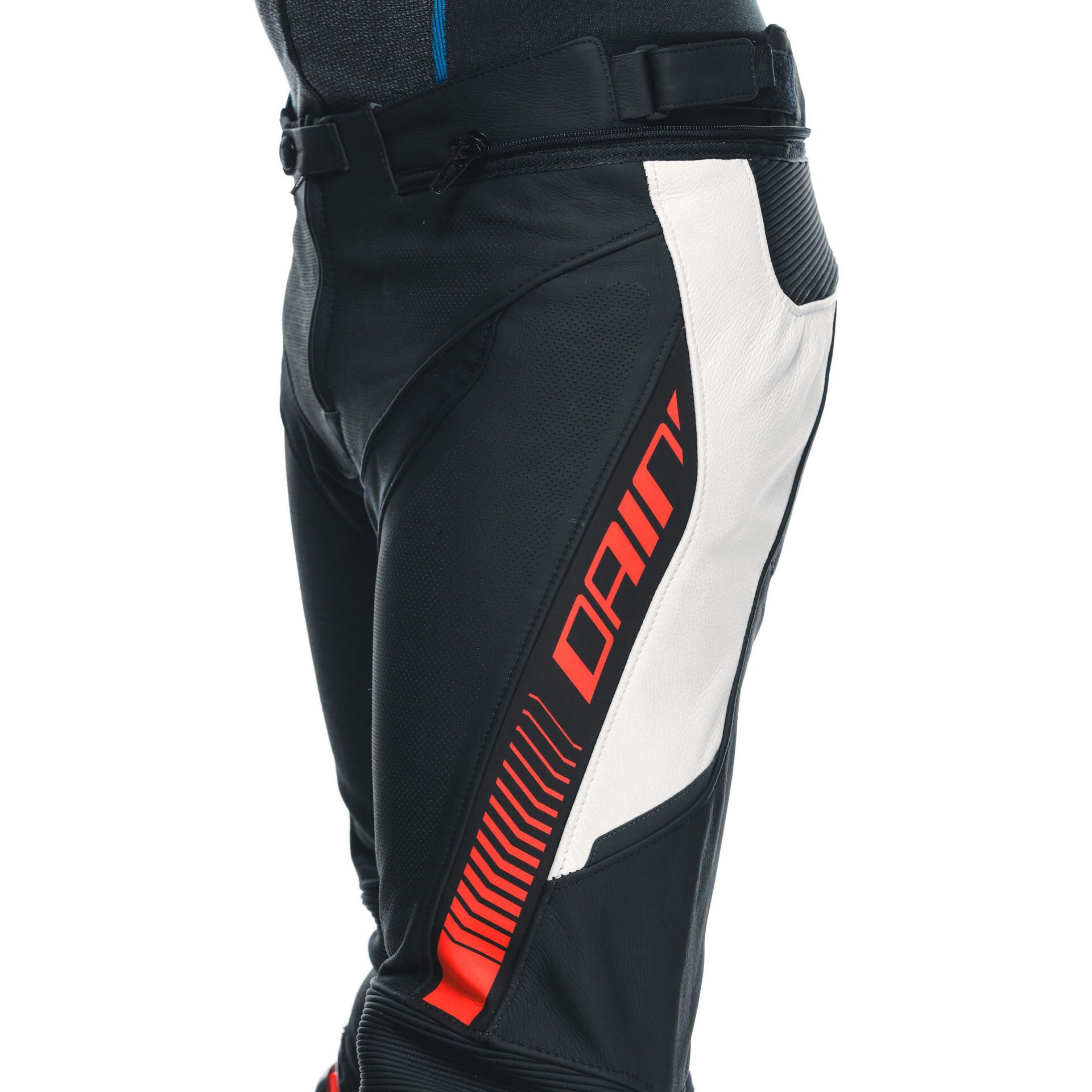 ダイネーゼ SUPER SPEED LEATHER PANTS　46サイズ PONY 3 S/T LEATHER PANTS - ダイネーゼジャパン | Dainese