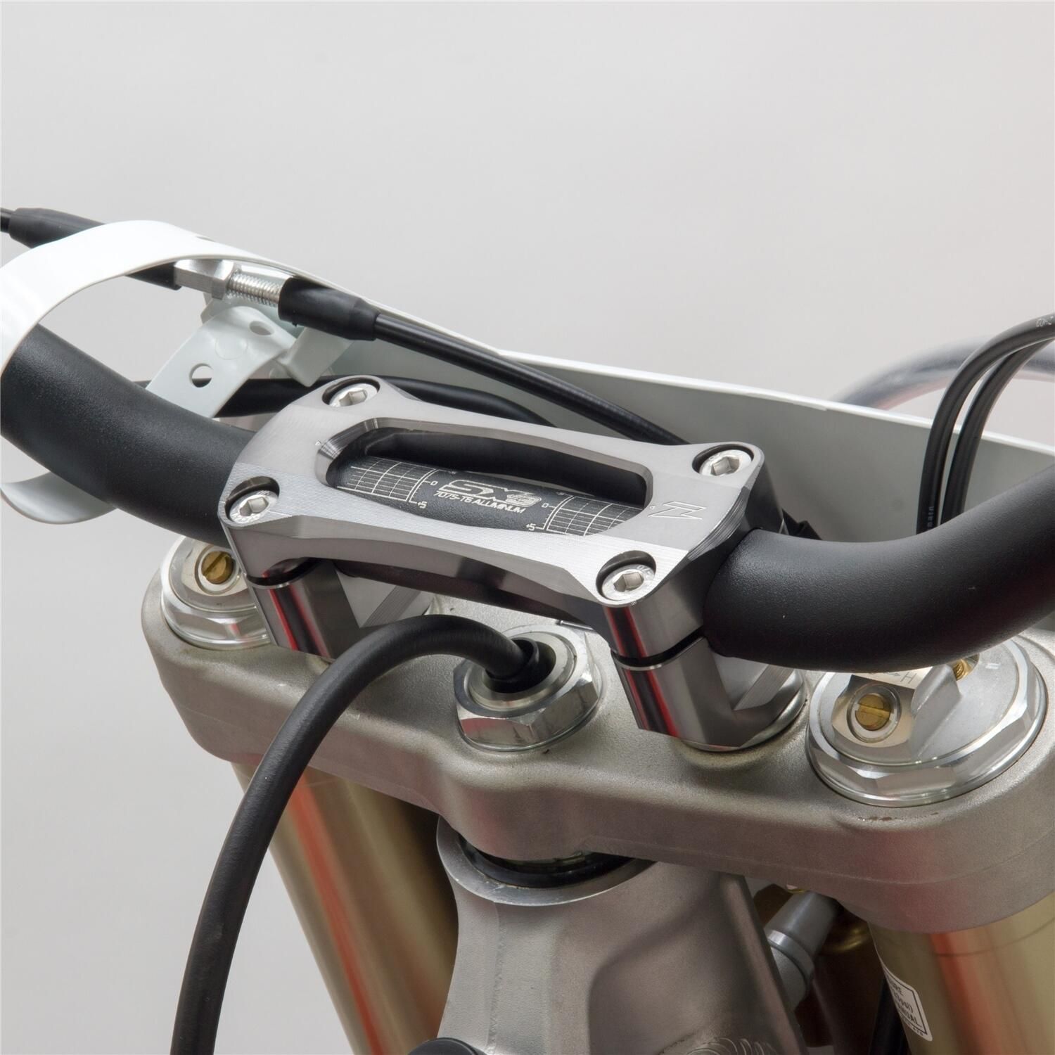 Zeta RX Handlebar Clamp Kit - ZE32-4011 | FortNine