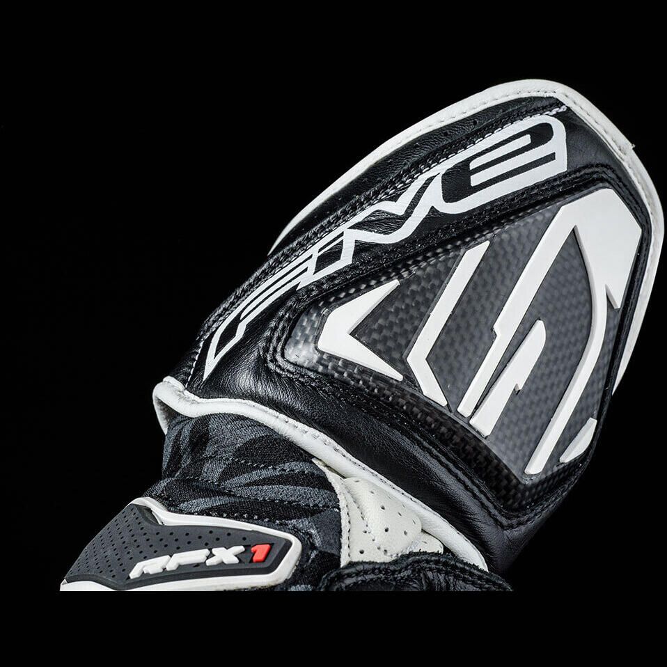 Five RFX1 Gloves | FortNine