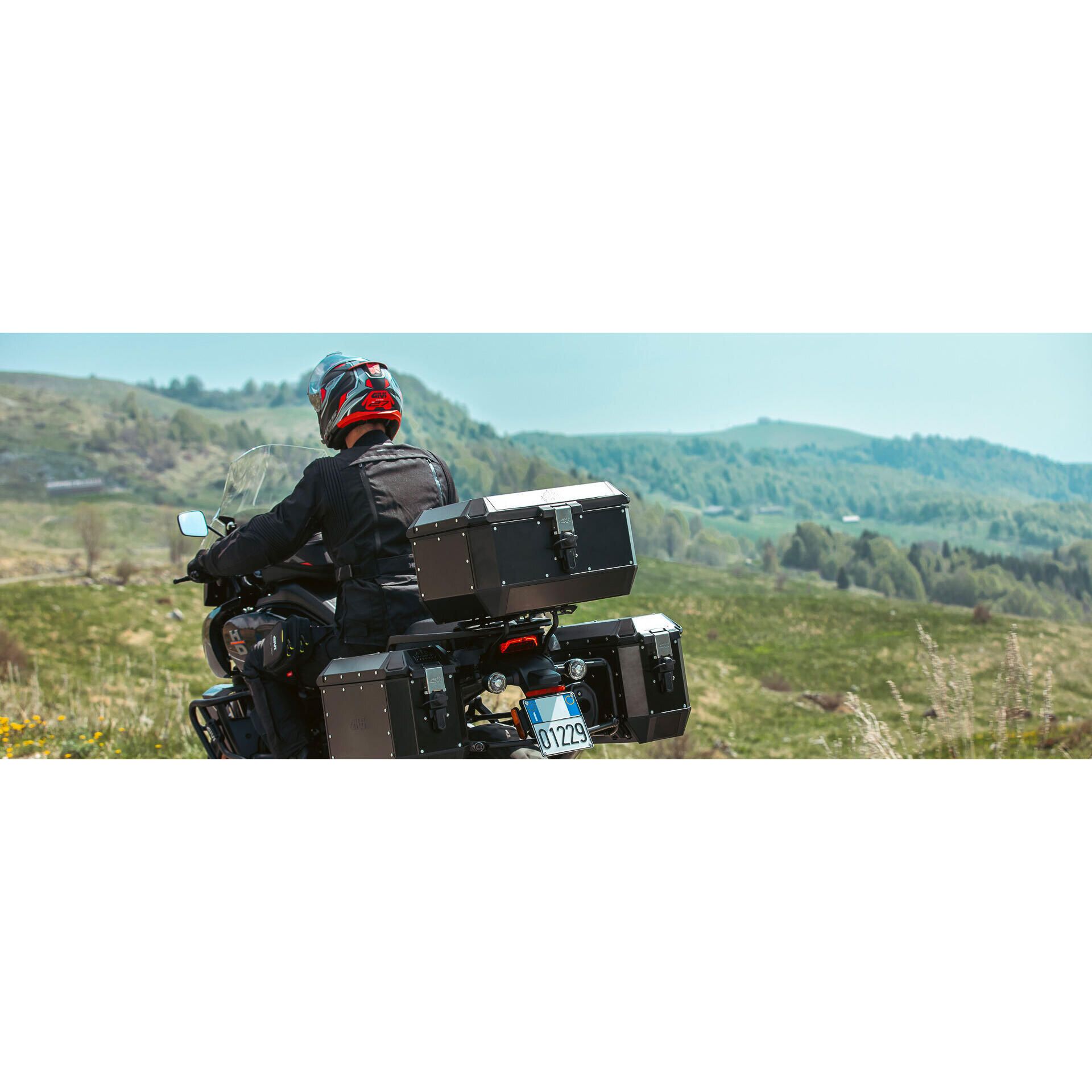 Givi ALA56 Trekker Alaska Top Case | FortNine