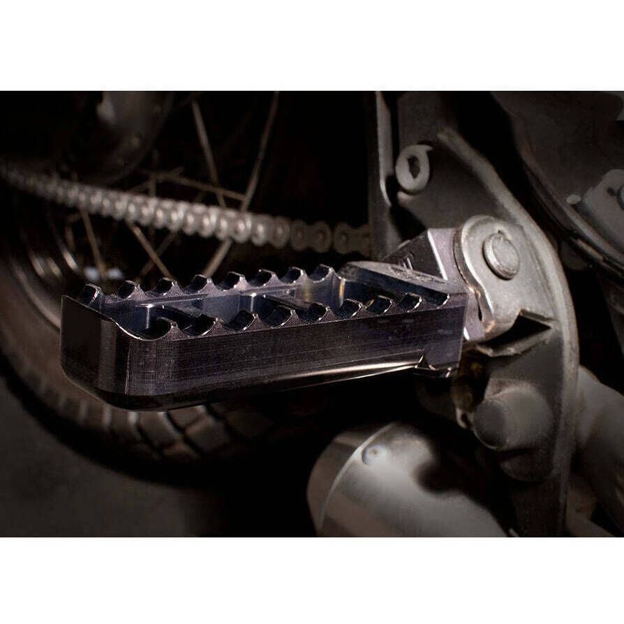 Joker Machine Adjustable Serrated Footpegs Narrow - Rider - Black