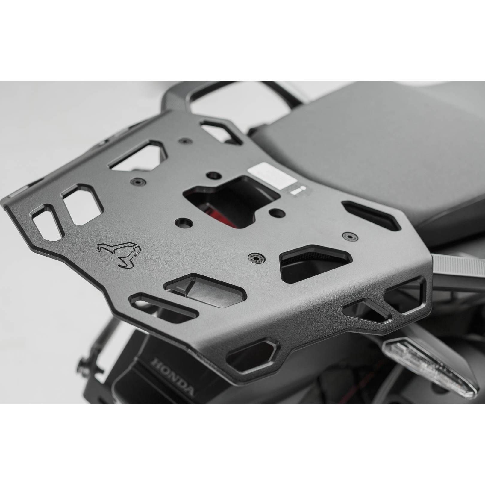 SW-Motech Alu-Rack Black - GPT.01.622.15001/B | FortNine