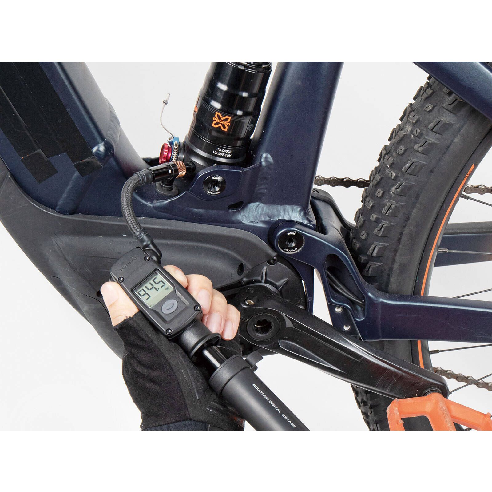 Topeak mountain best sale bike pump