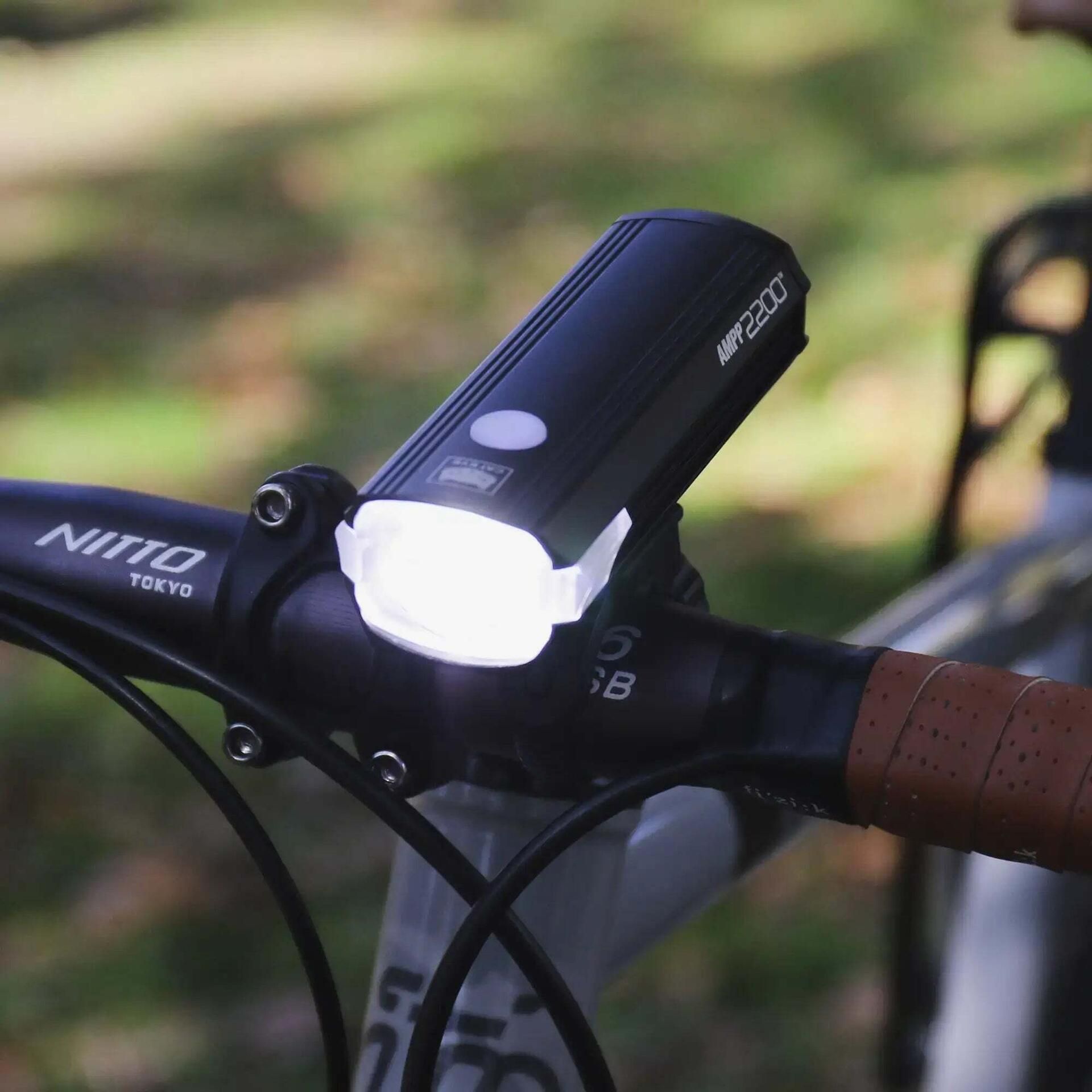 CatEye AMPP2200 Front Light - 5346000 | FortNine