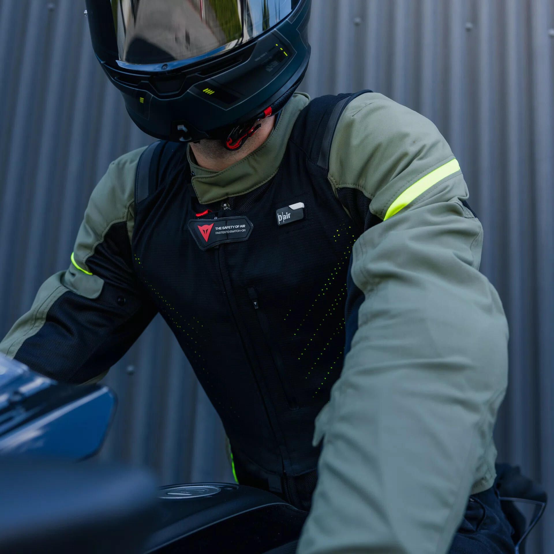 Dainese D-Air Smart Air Jacket | FortNine