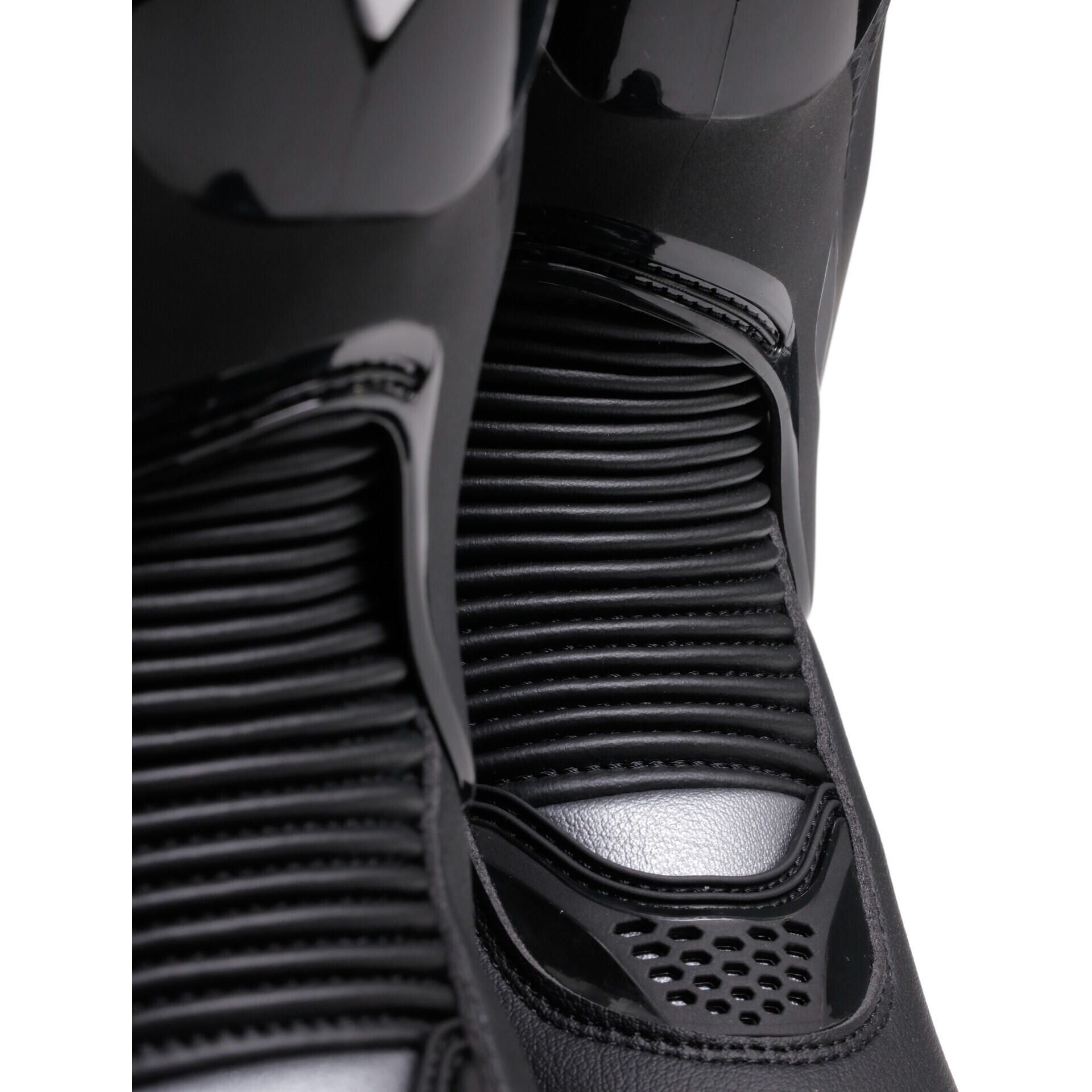 Dainese Torque 4 Boots | FortNine