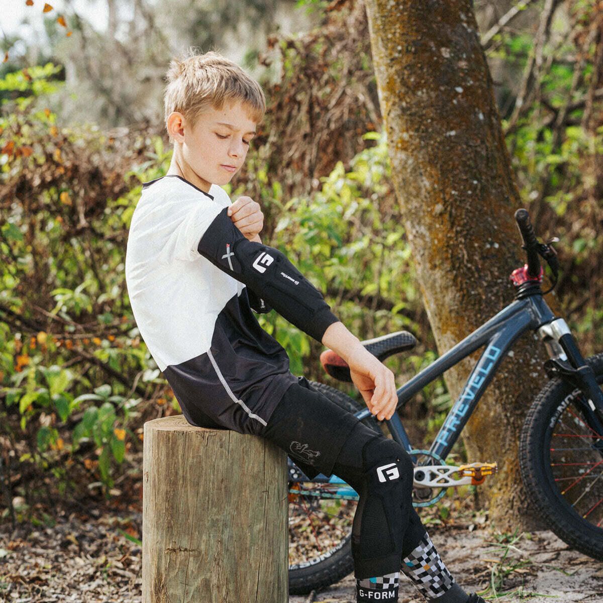 G-Form Youth Pro-X4 MTB Elbow Guards | FortNine
