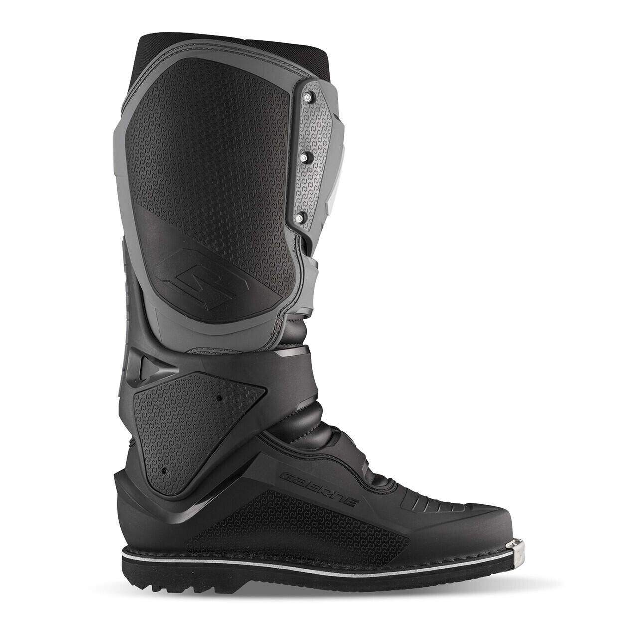 Gaerne SG-22 Gore-Tex Enduro Boots | FortNine