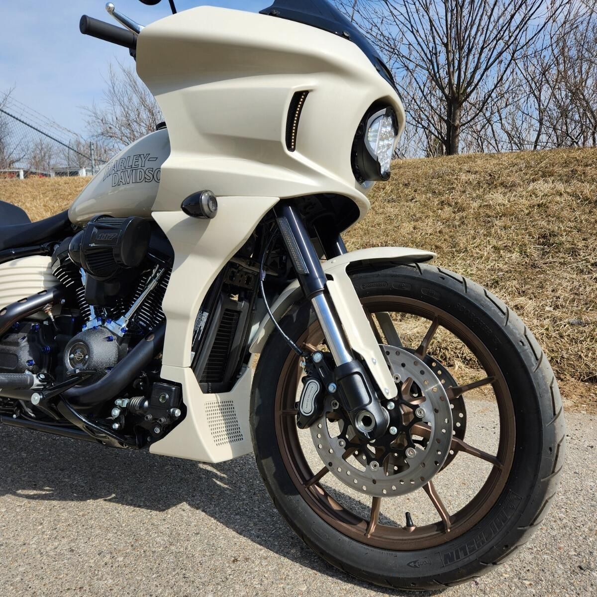 HogWorkz Fairing Spoiler Kit Unpainted - HW224201 | Harley