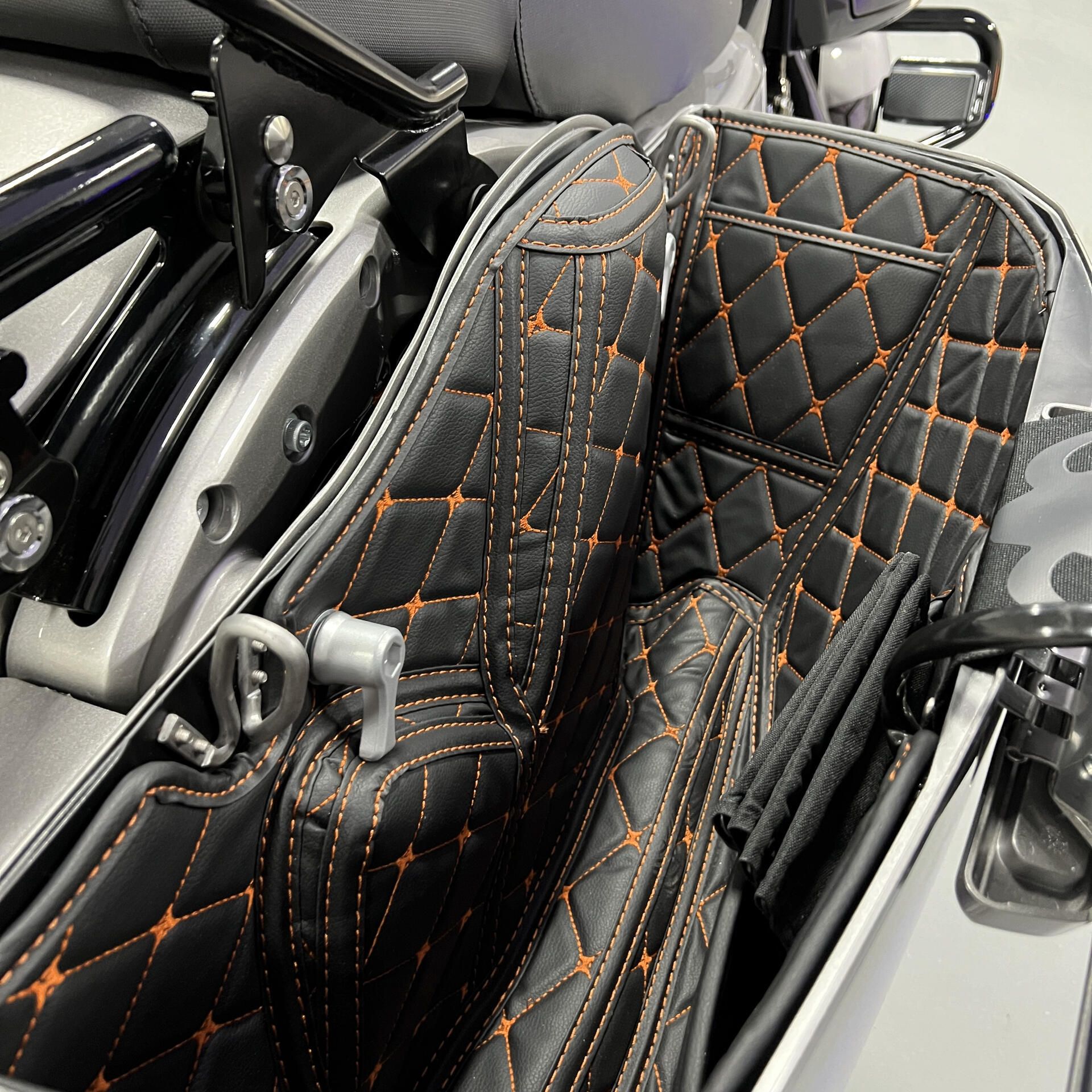 HogWorkz Saddlebag Liners Orange Stitching - HW301098 | FortNine