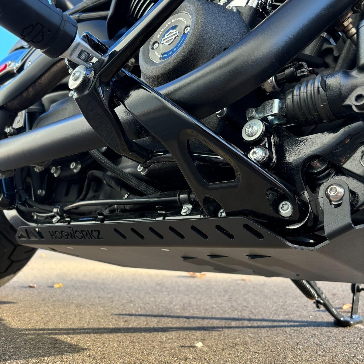 HogWorkz Skid Plate Black - HW131363 | FortNine