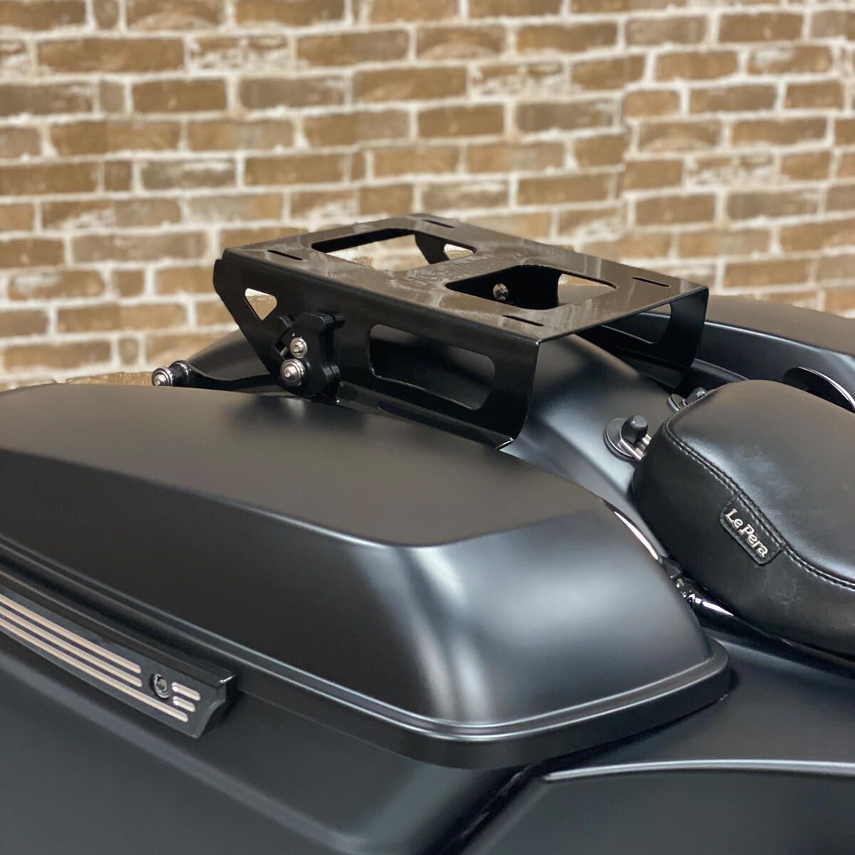 HogWorkz Solo Tour Pack Top Case Mount Black - HW157120 | FortNine