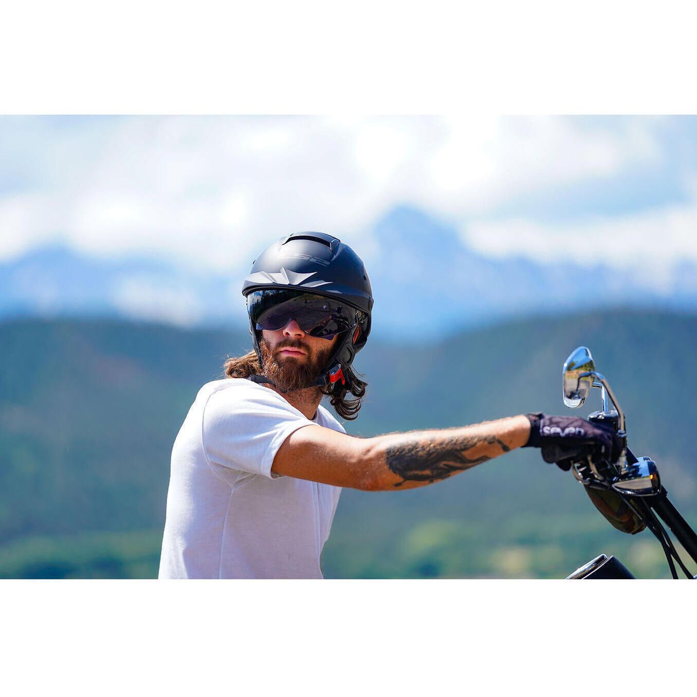 LS2 HH590 Rebellion Solid Helmet FortNine