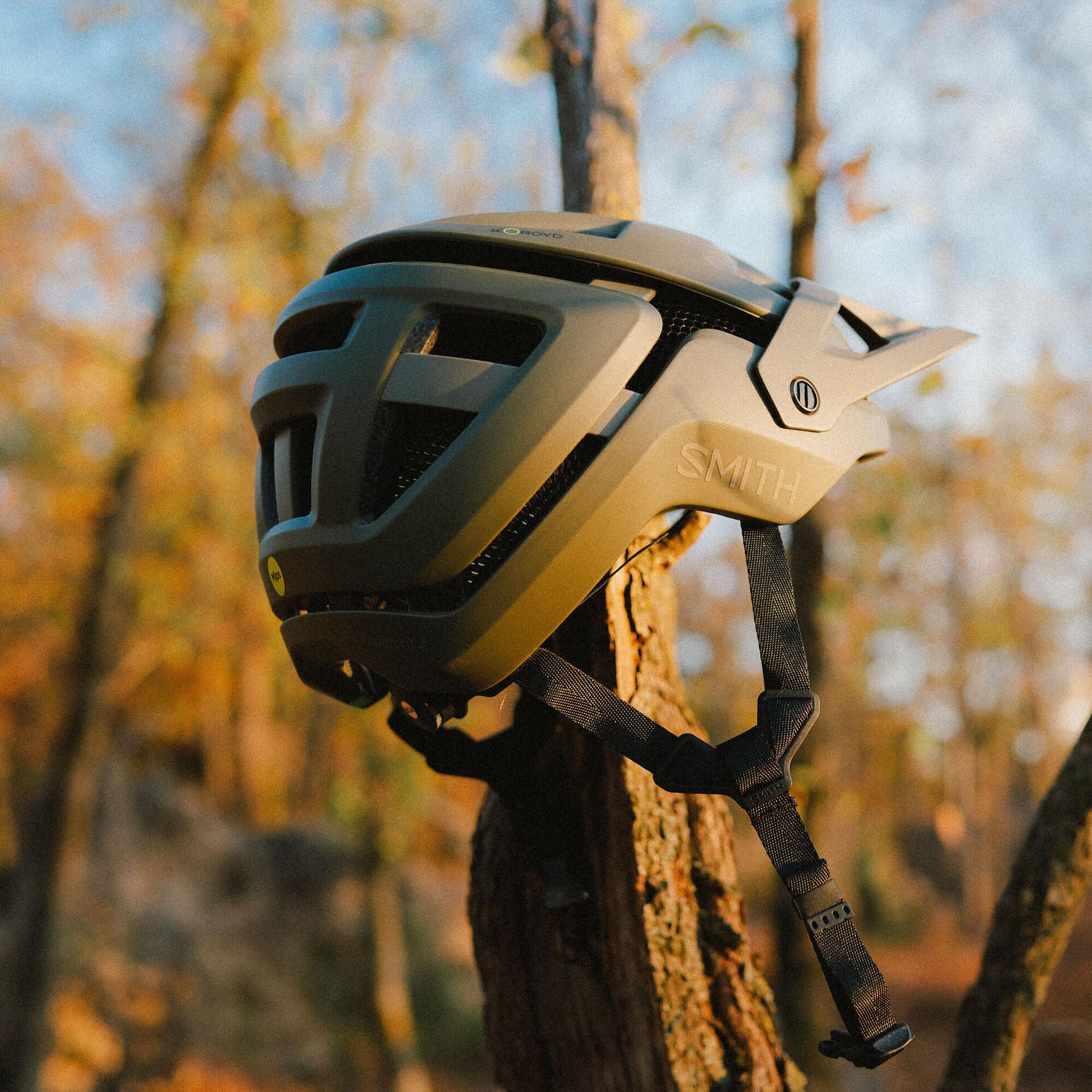 Smith Forefront 3 MIPS MTB Helmet | FortNine