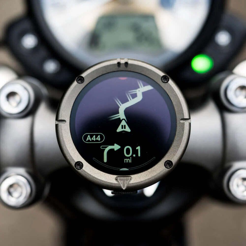 Triumph x Beeline Moto II GPS Navigator | FortNine Canada